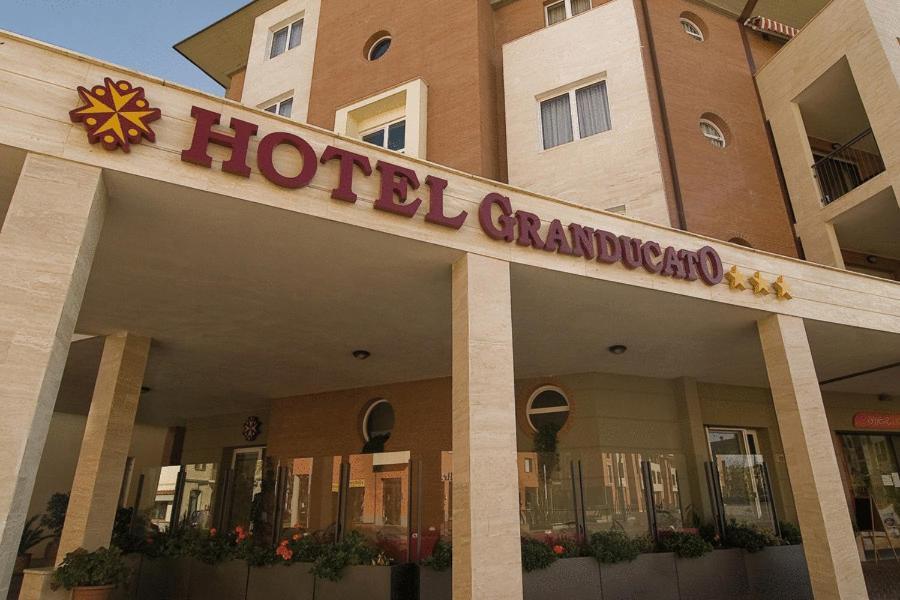 Hotel Granducato مونتيلوبو فيورنتينو المظهر الخارجي الصورة