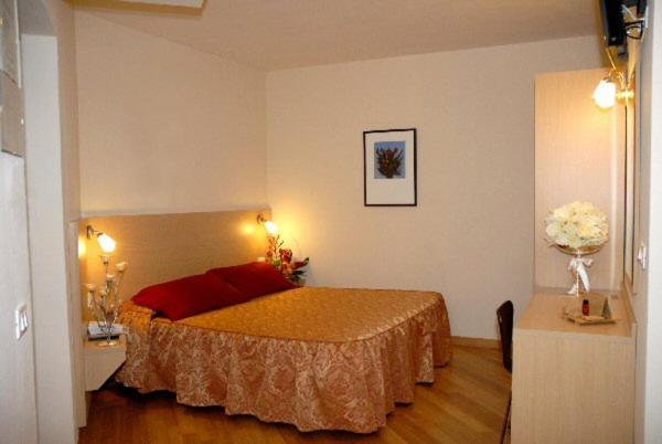 Hotel Granducato مونتيلوبو فيورنتينو المظهر الخارجي الصورة