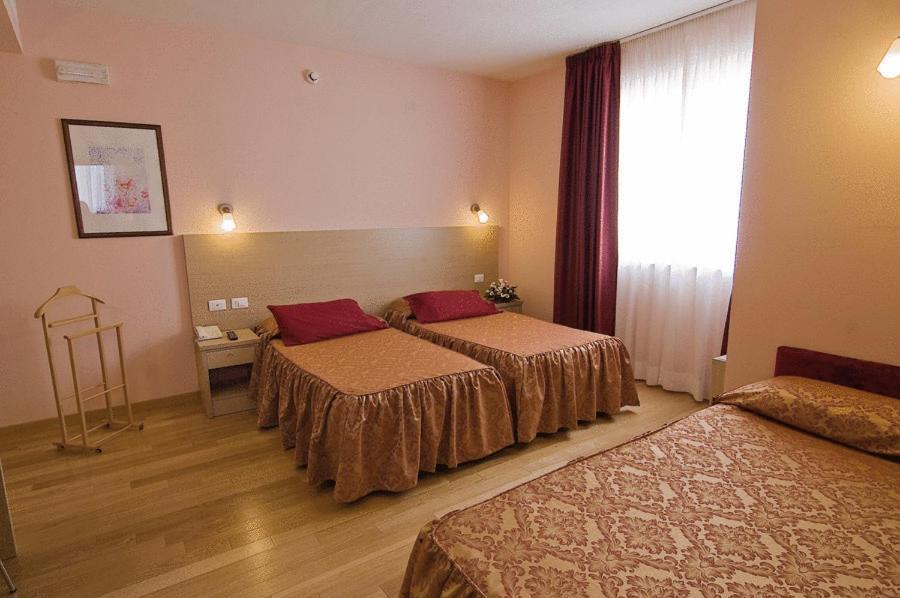 Hotel Granducato مونتيلوبو فيورنتينو المظهر الخارجي الصورة